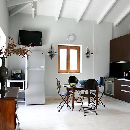 Sunkiss Private Retreat With Pool * Sivota