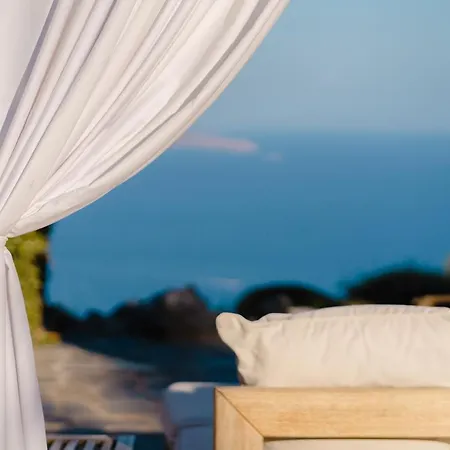 Sunkiss Private Retreat With Pool بيت للعطل