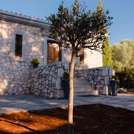 Sunkiss Private Retreat With Pool Σπίτι διακοπών *