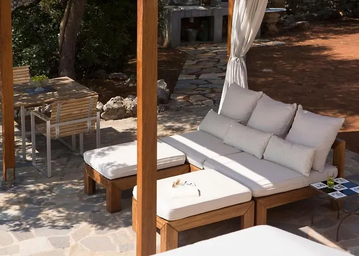 Sunkiss Private Retreat With Pool Holiday home *